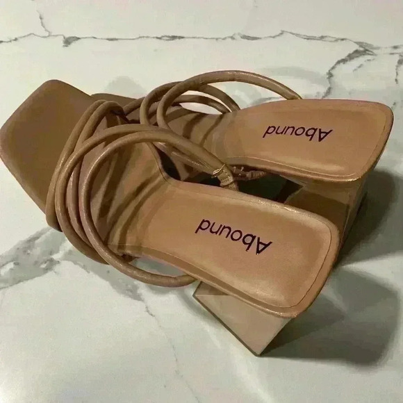 Abound Audrey Tubular Strappy Block Heels Size 5.5 - Picture 5 of 5